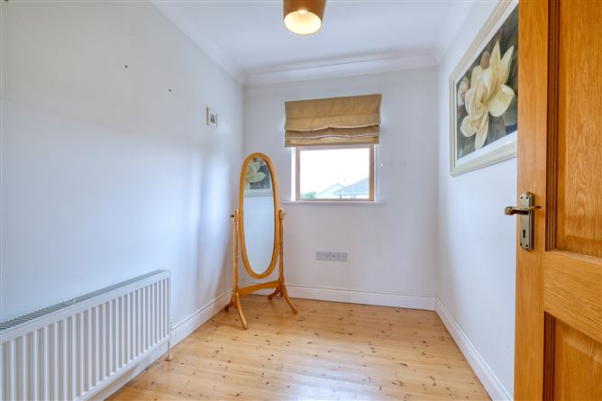 6 Cluain Doire, Newtownforbes, Co. Longford
