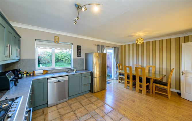 Photo 8 of 23 — 17 Birch Close, Johnstown Wood, Navan, Meath