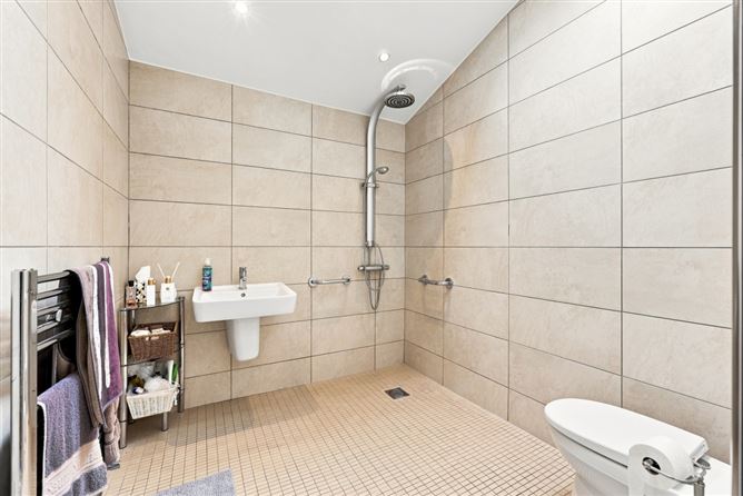 Photo 10 of 25 — 38 Blackberry Rise, Portmarnock, County Dublin