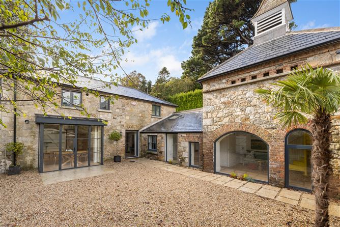 The Mews, Killiney Hill Road