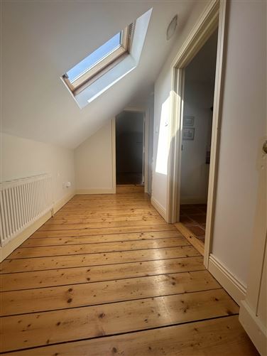 Dories Cottage, Ennis Road, Kildysart, Ennis, County Clare