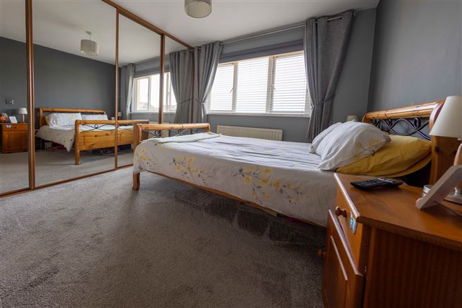 31 Cedar Crescent, Cluain Ard, Cobh, Cork