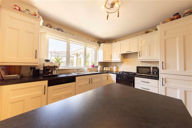 31 Cedar Crescent, Cluain Ard, Cobh, Cork