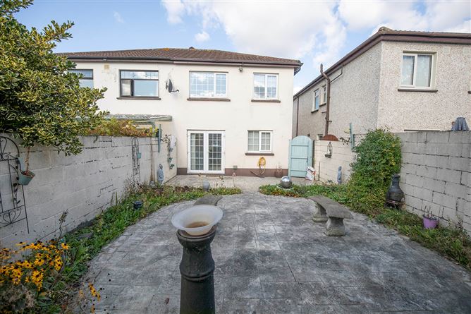 25, Oak Green, Royal Oak, Coolock, Dublin 17