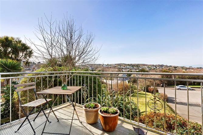 https://photos-a.propertyimages.ie/media/2/3/3/4909332/03cbf3ff-0b78-4ef3-93bd-24753bc42c66_l.jpg