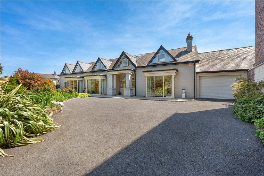 Baggot Rath, Newbridge Avenue, Sandymount, Dublin 4