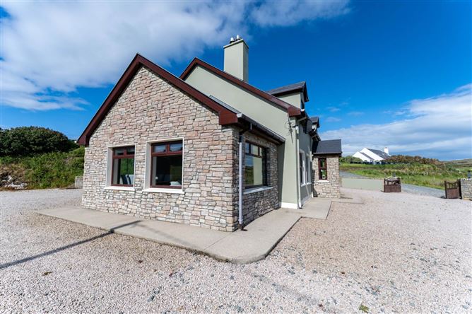 Barnyard, Downings, County Donegal