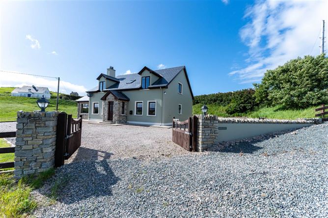 Barnyard, Downings, County Donegal