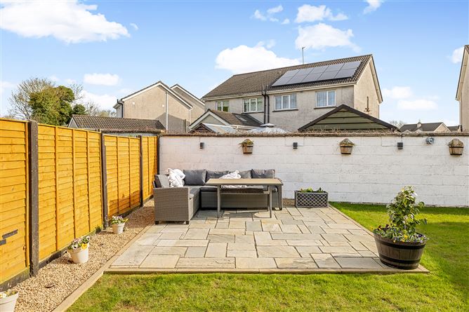 6 Newbury Park, Derrinturn, Kildare