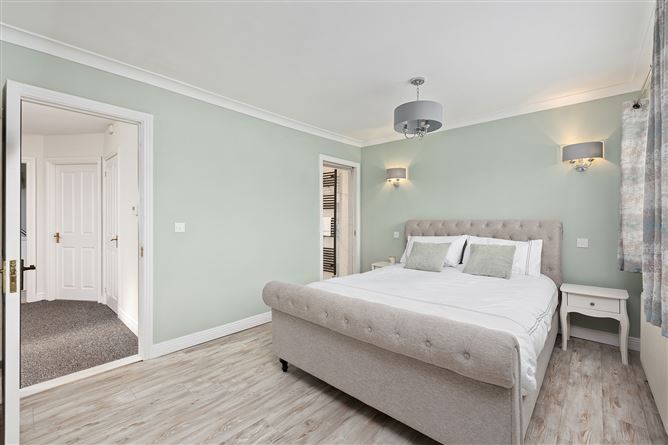 6 Newbury Park, Derrinturn, Kildare