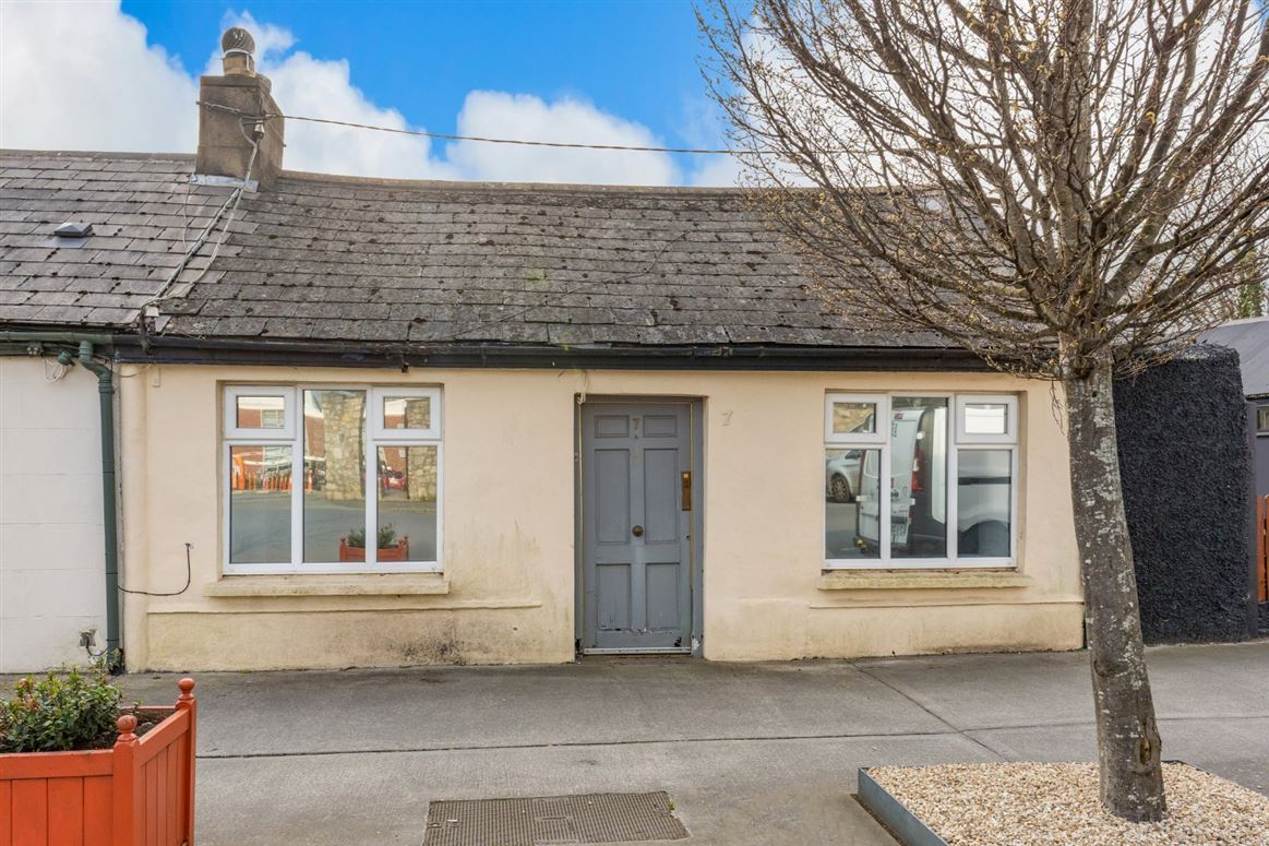 7 Old Bray Road, Cabinteely, Dublin 18