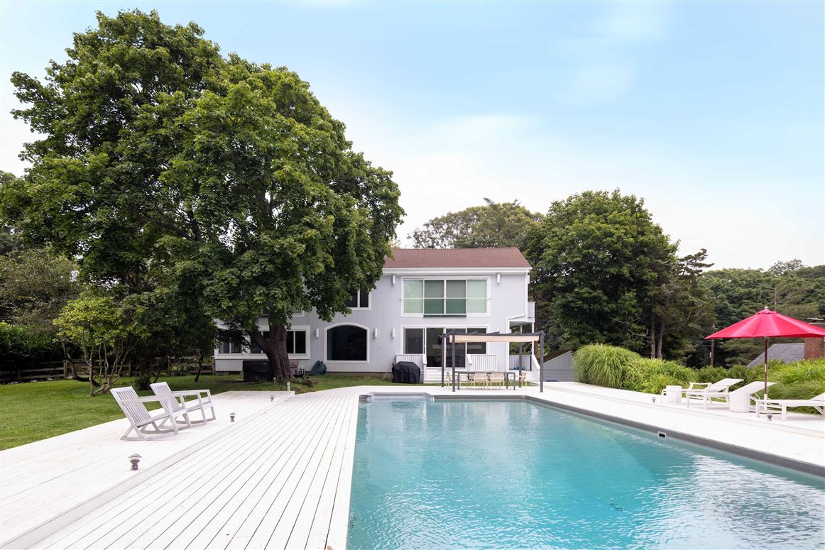 Hydrangea & High Ceilings,East Hampton,New York,USA