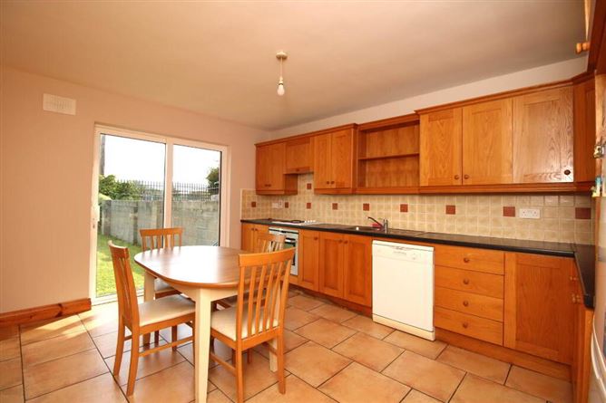 27 Bruach Tailte, Nenagh, Tipperary