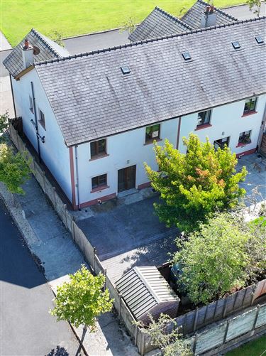 12 The Waterfront, Tarmonbarry, Roscommon