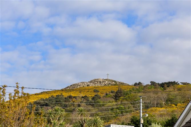 3 Coolroe, Newcourt Road, Bray, Co. Wicklow