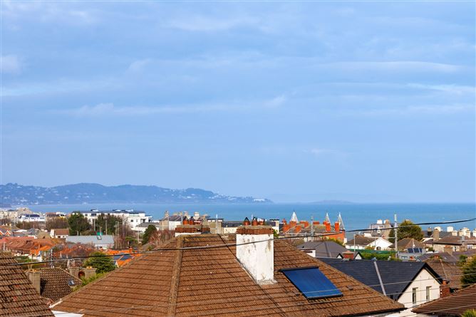 3 Coolroe, Newcourt Road, Bray, Co. Wicklow