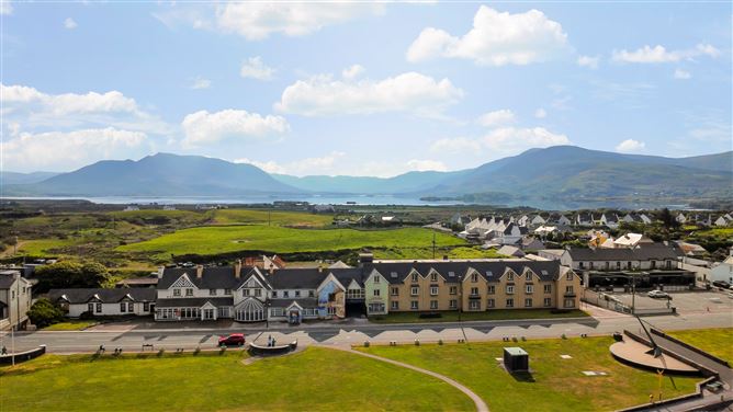 Ref 1189 - The Bayview Hotel, Main Street, Waterville, Kerry