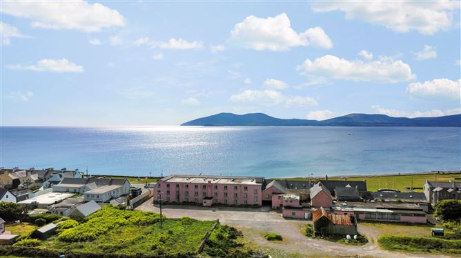 Ref 1189 - The Bayview Hotel, Main Street, Waterville, Kerry
