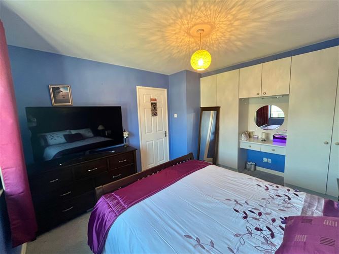 Photo 11 of 21 — 47 Manor Hill, Ballincollig, Cork