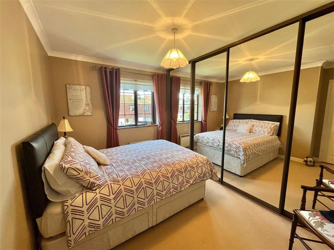 Photo 13 of 21 — 47 Manor Hill, Ballincollig, Cork