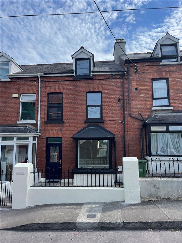 Ard Aoibhinn, 8 Wallace's Avenue, Ballinlough, Cork