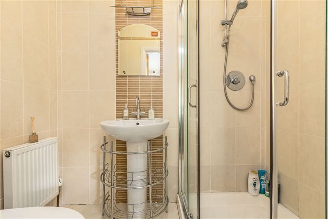 26 Forest Grove, Dromahair, Co. Leitrim