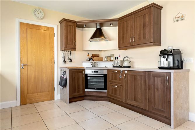 26 Forest Grove, Dromahair, Co. Leitrim