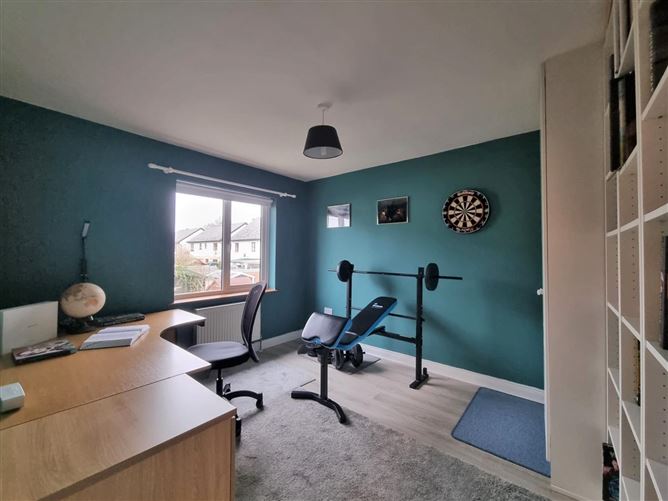 1 The Drive, Cnoc na Greine, Kilcullen, Kildare