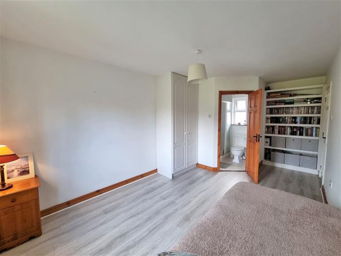 1 The Drive, Cnoc na Greine, Kilcullen, Kildare