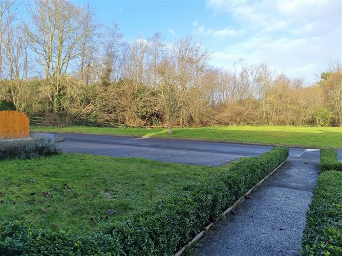 1 The Drive, Cnoc na Greine, Kilcullen, Kildare