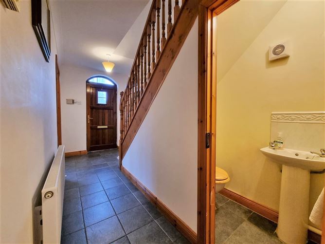 1 The Drive, Cnoc na Greine, Kilcullen, Kildare