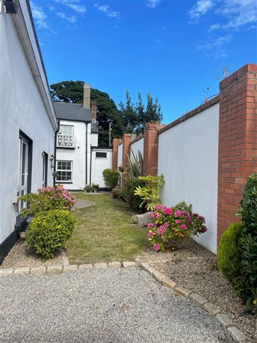 Church Road, 28 , Killiney, Dublin