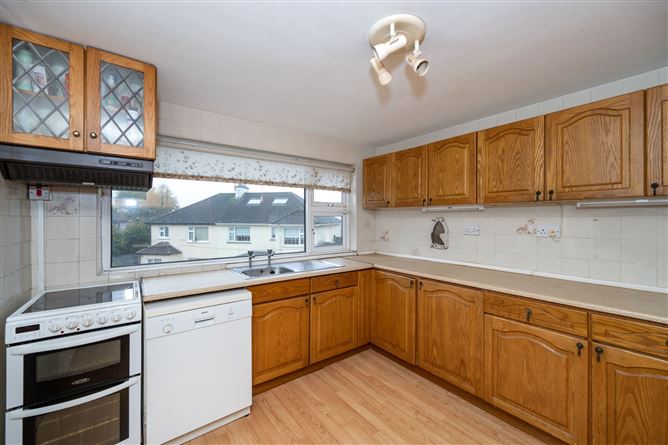 6 Hillside Lawn, Glasheen, Cork