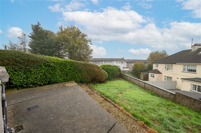 6 Hillside Lawn, Glasheen, Cork