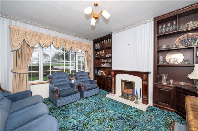 6 Hillside Lawn, Glasheen, Cork