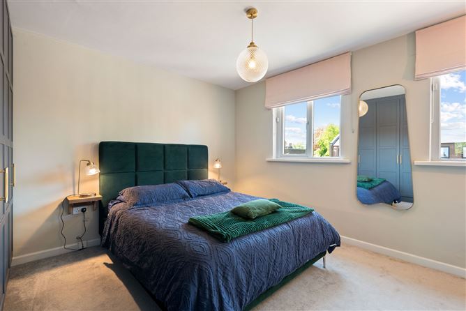 https://photos-a.propertyimages.ie/media/2/3/5/4925532/b1addbc3-8a0e-44e6-bbe9-6d0a1a3765c2_l.jpg