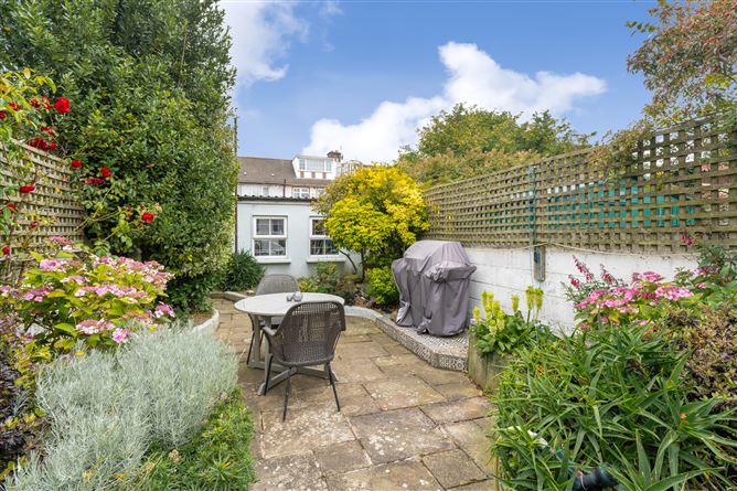 82 Ballygall Parade, Finglas, Dublin 11, D11R7R9