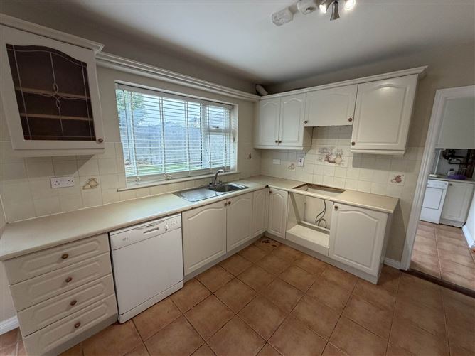 24 Oakfield, Raheen, Limerick, County Limerick