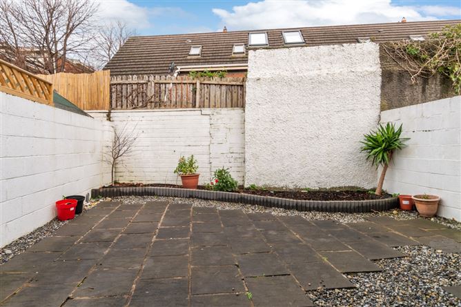 6 Donore Terrace, South Circular Road, Dublin 8