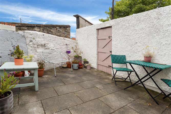 41 Emerald Square, Cork Street, Dublin 8