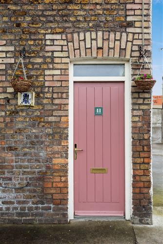 41 Emerald Square, Cork Street, Dublin 8