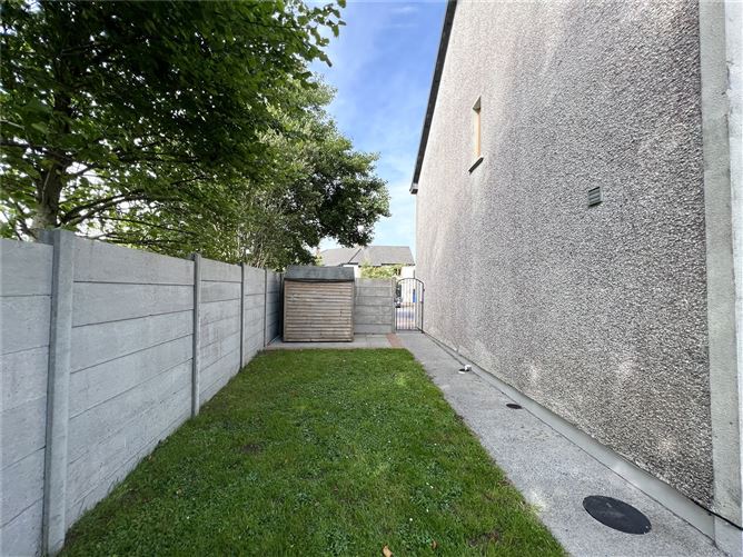 1 Carrabeag, Newport Road, Castlebar, Co. Mayo