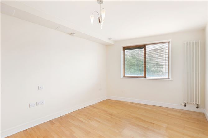 11 Harbour View, Harbour Square, Crofton Road, Dun Laoghaire