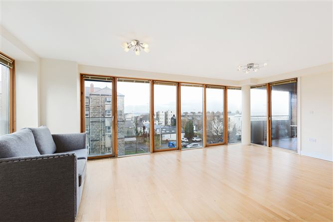 11 Harbour View, Harbour Square, Crofton Road, Dun Laoghaire