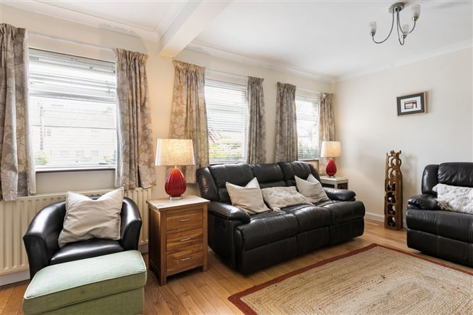 89 Pearse Gardens, Sallynoggin, Co. Dublin