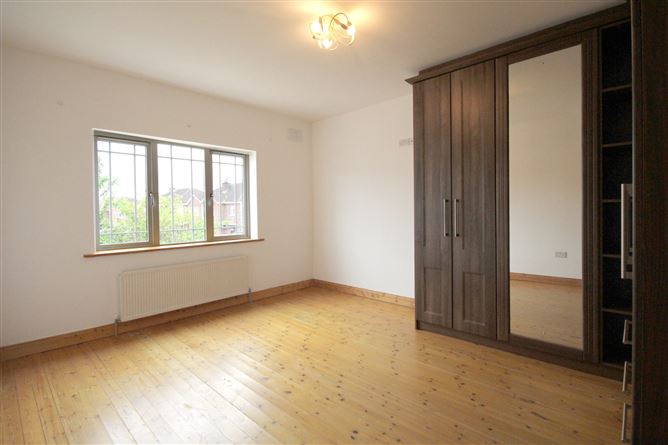 30 Percy French Place, Ballyjamesduff, Co.Cavan