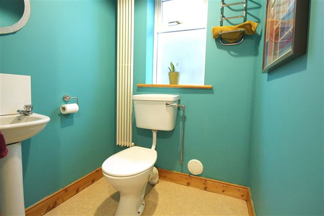 30 Percy French Place, Ballyjamesduff, Co.Cavan