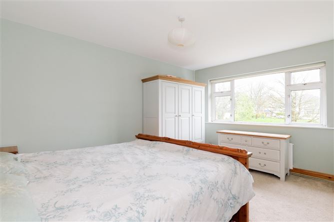 5 Sycamore Drive, Highfield Park, Shantalla, Galway