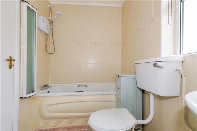 5 Sycamore Drive, Highfield Park, Shantalla, Galway