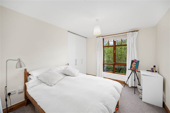 Photo 11 of 15 — 17 Woodbrook Park, Dublin 15